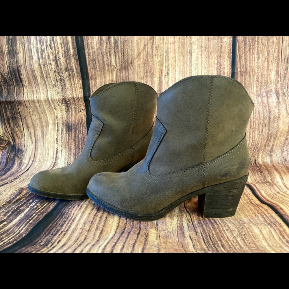 Rocket dog booties